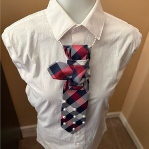 Stylish Plaid Necktie with Pearls